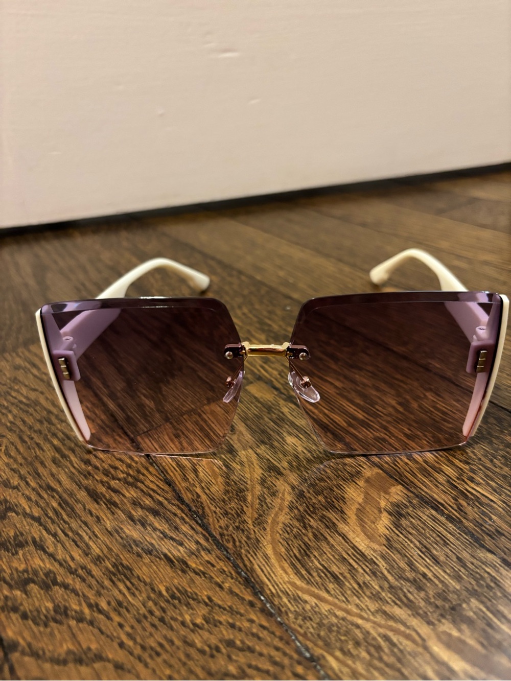 Women's Oversized Purple Gradient Square Sunglasses
